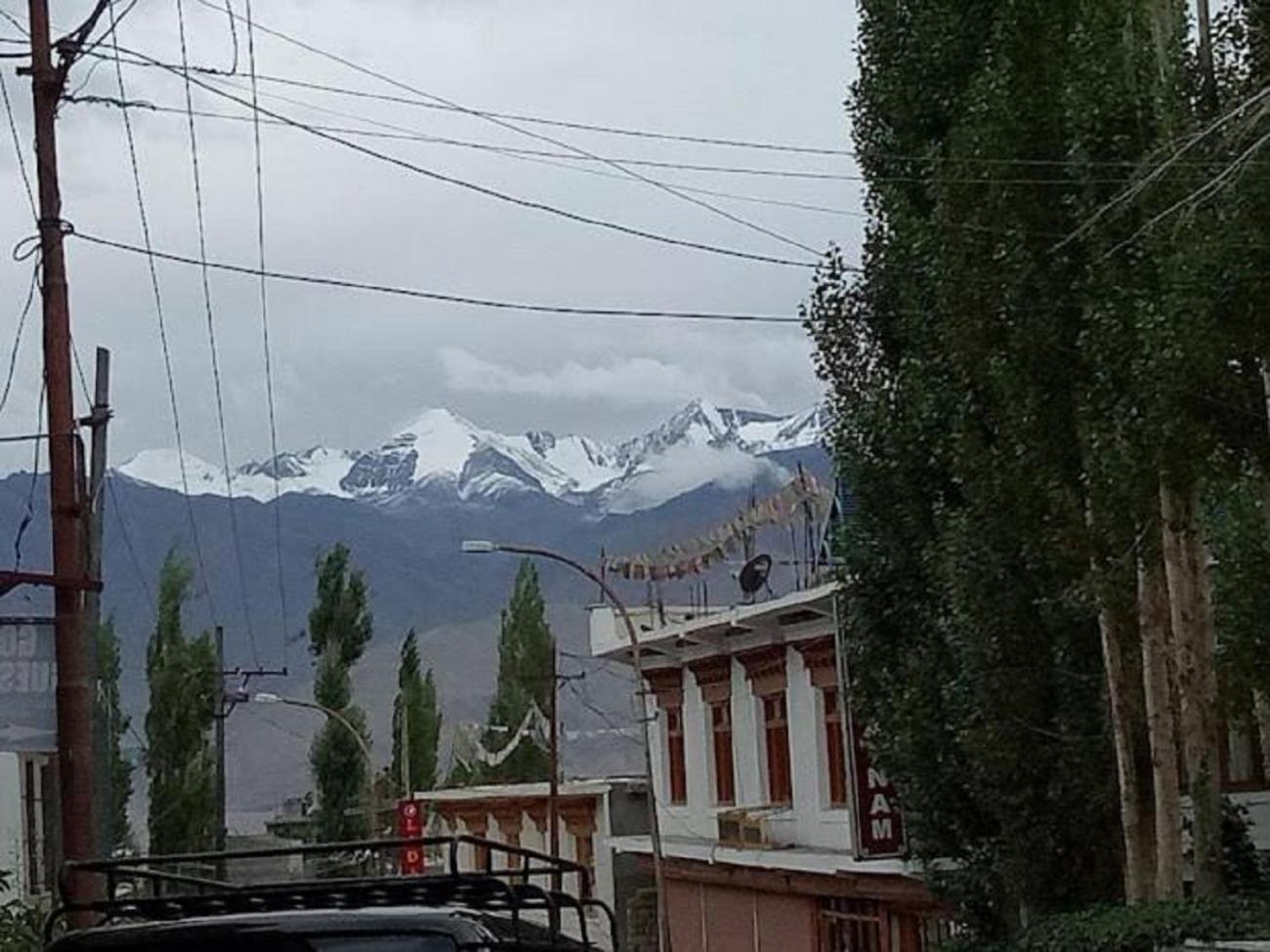 Hotel Sky Desert - Leh Ladakh Ut Экстерьер фото